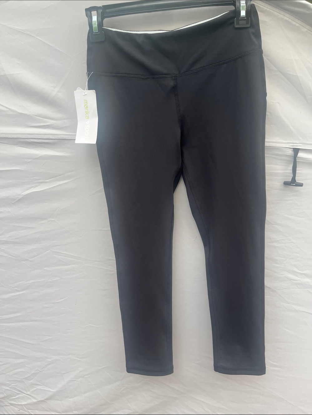 Marika Black Capri Leggings with High Waist